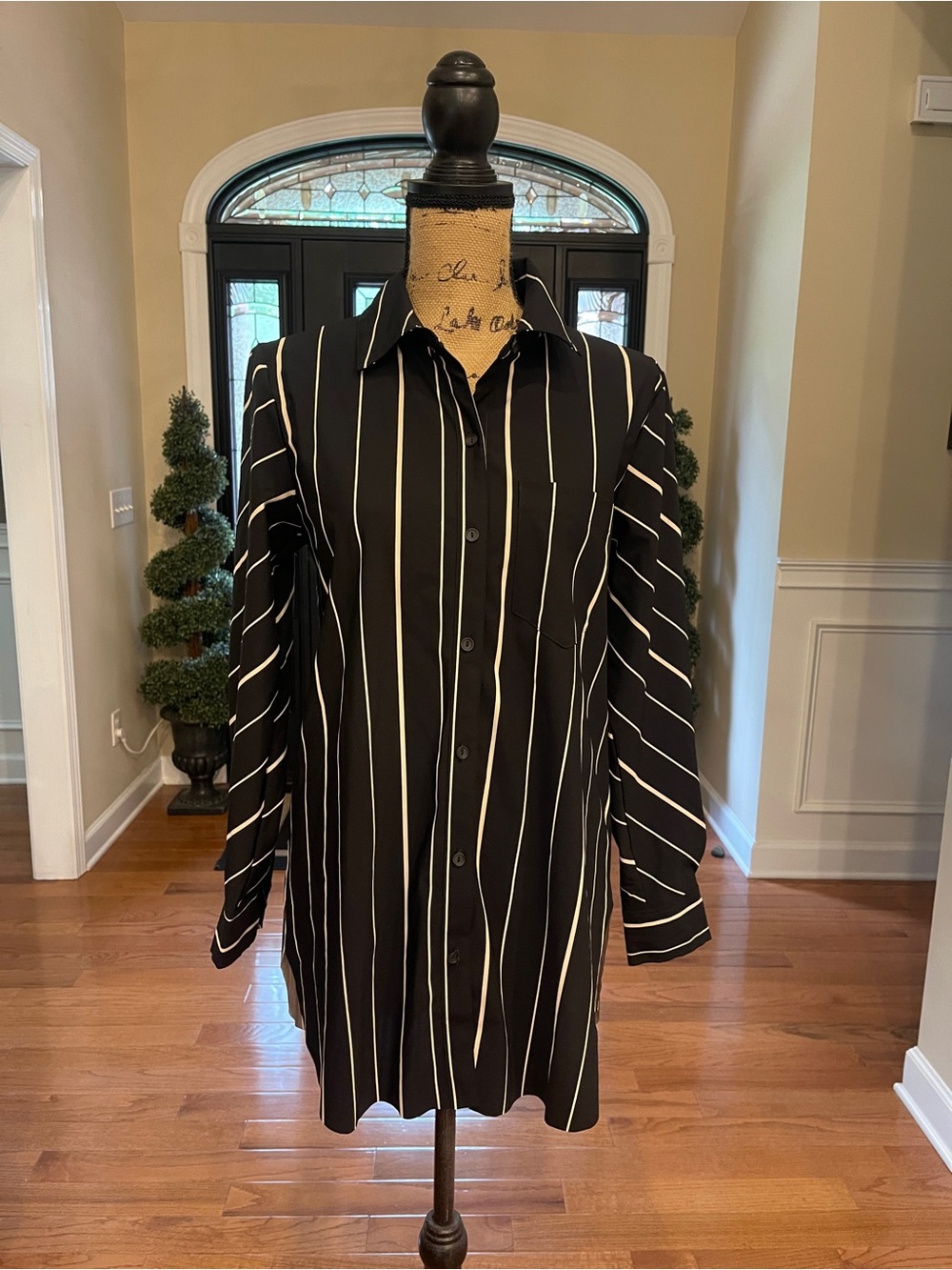 Lysse New York Black White Stripe Button Down Collared Women's Tunic Blouse M